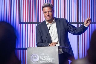 Ministr Habeck: Německé zásobníky plynu se plní rychleji, než je plánováno - Novinky